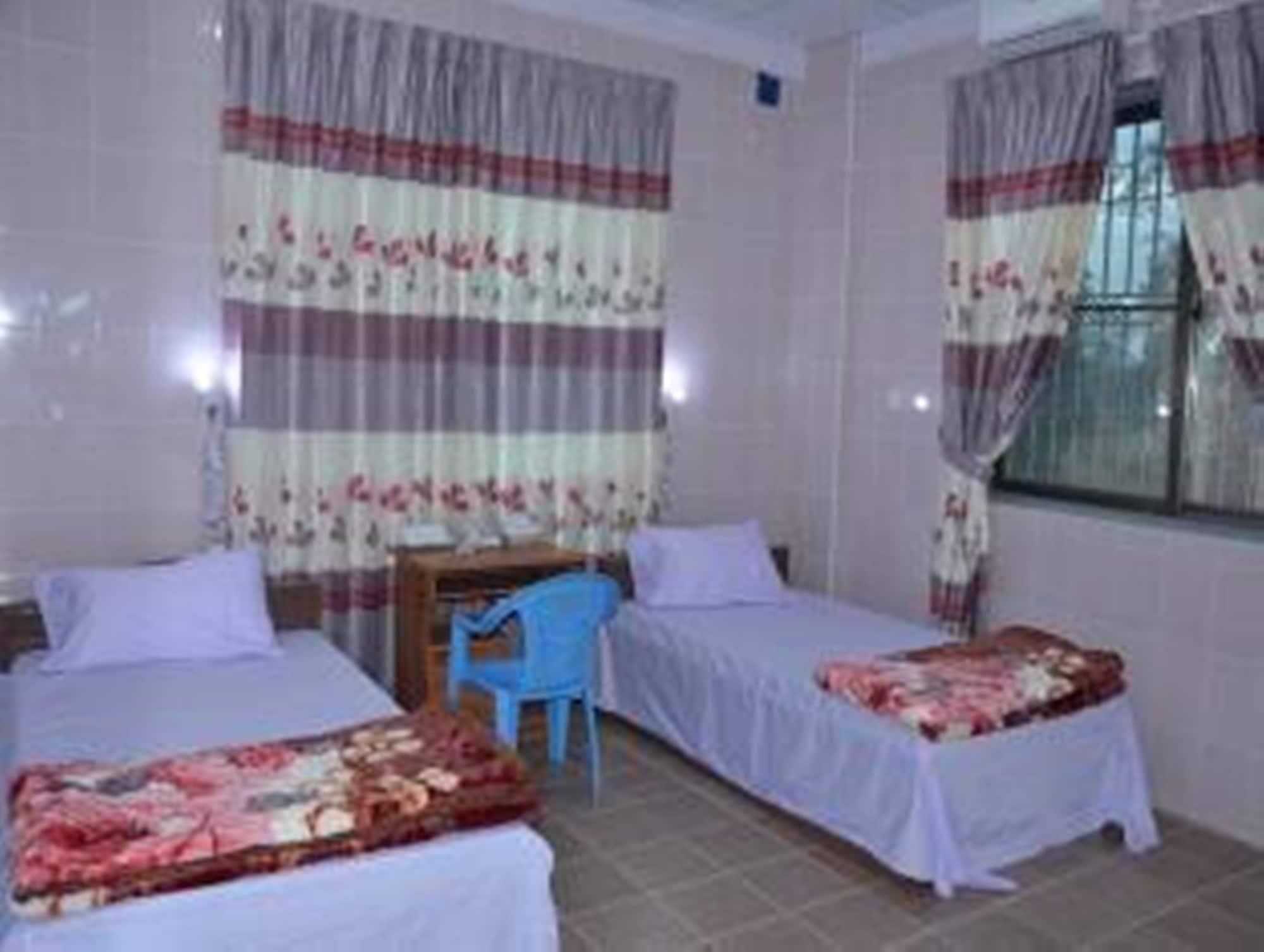 Red Dragon Hotel Thibaw Extérieur photo