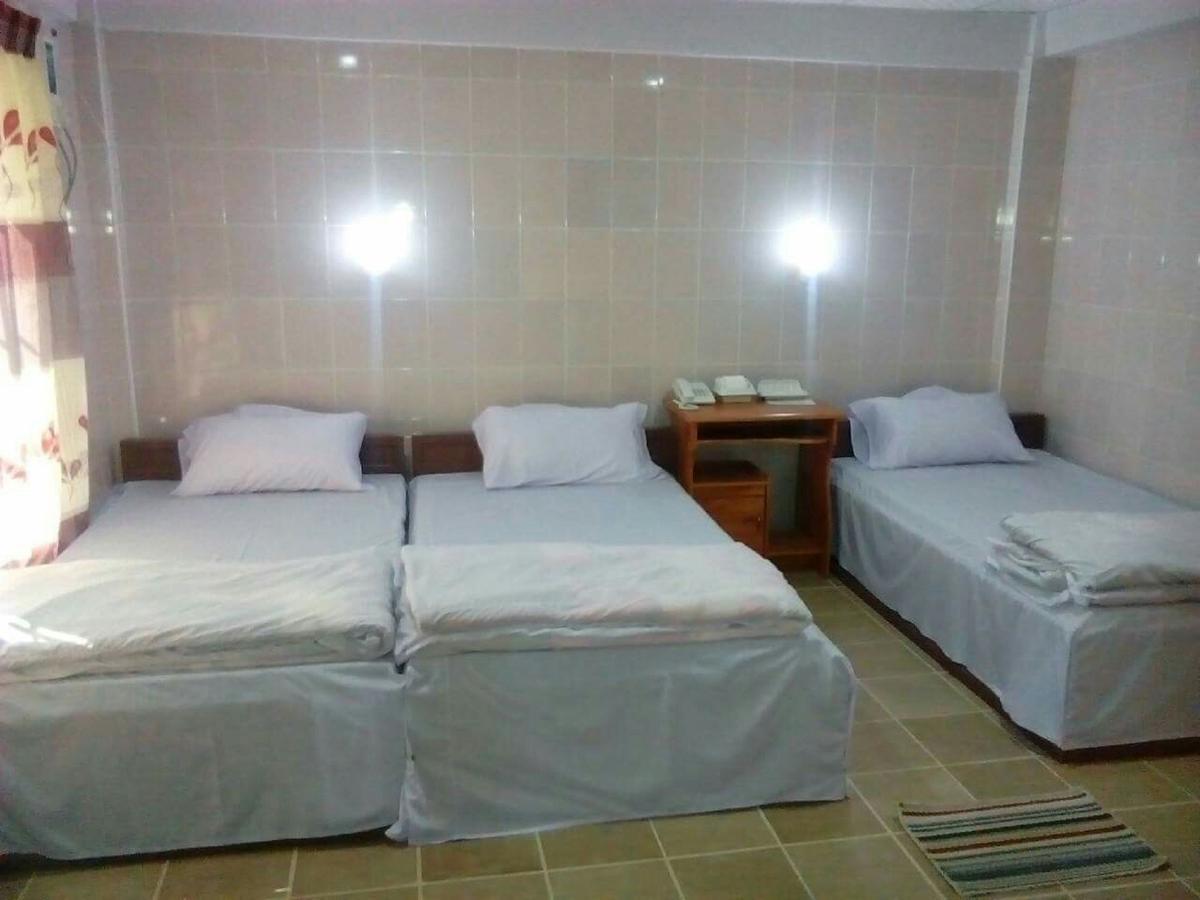 Red Dragon Hotel Thibaw Extérieur photo