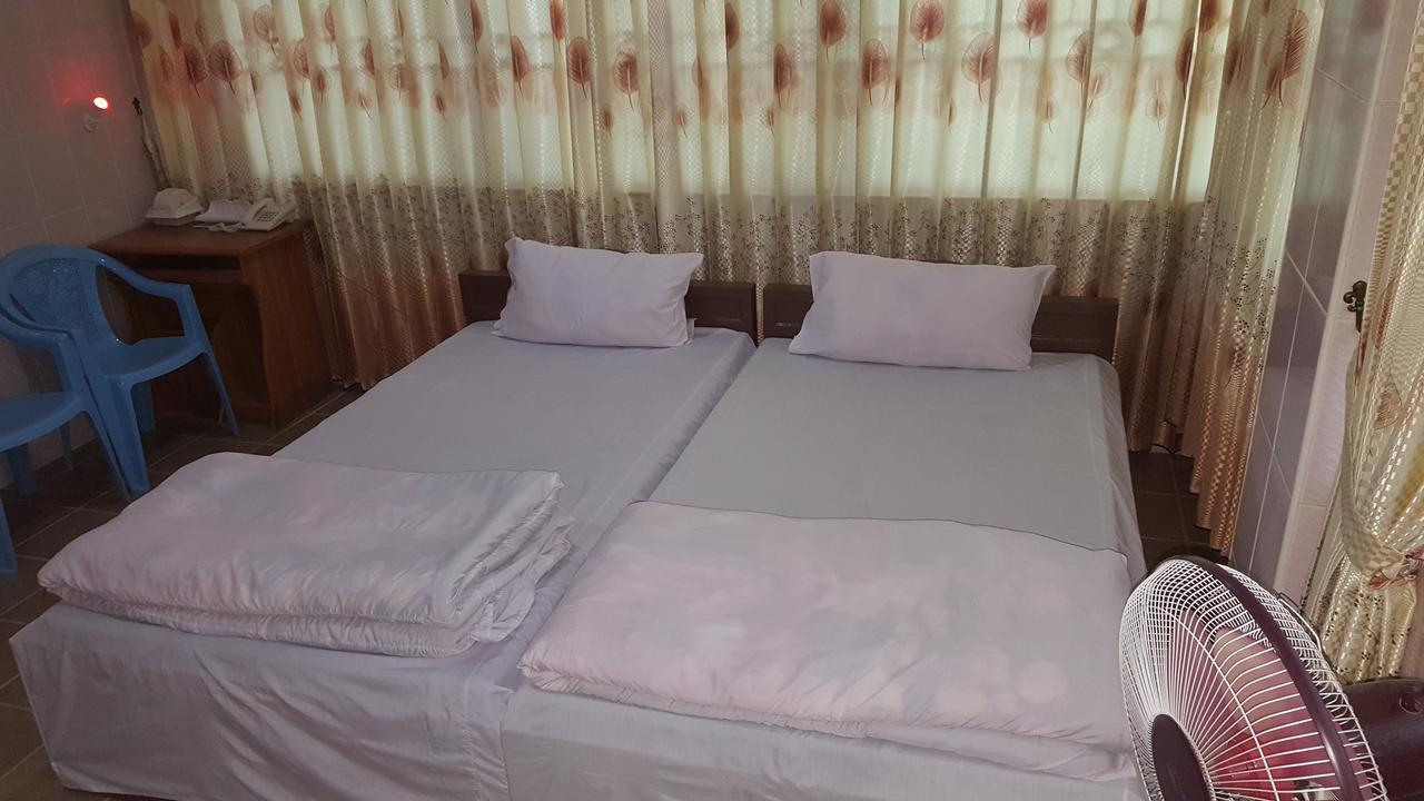 Red Dragon Hotel Thibaw Extérieur photo